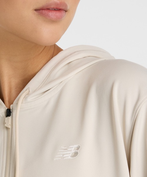 NEW BALANCE（ニューバランス）の「ライトフレンチテリーフルジップジャケット（パーカー・レディース・アイボリー/ブラック/ミント・SMALL/MEDIUM/LARGE）」の6枚目の写真