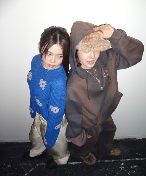 HTH（エイチティーエイチ）の「PG Sagara knit（ニット/セーター・レディース・ブルー系/チャコール/ダークブラウン系・フリー）」の9枚目の写真