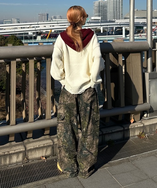 sedacle(セダクル)の「配色ダメージニットパーカー(ニット/セーター・メンズ・ベージュ/ネイビー/アイボリー・SMALL/LARGE/MEDIUM)」の10枚目の写真