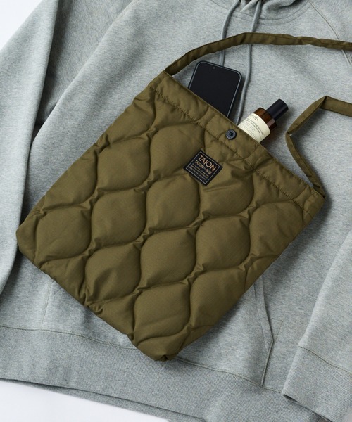 TAION（タイオン）の「【TAION】MILITARY CROSS BODY（ショルダーバッグ・メンズ・ブラック/オリーブ/オフホワイト・FREE）」の2枚目の写真
