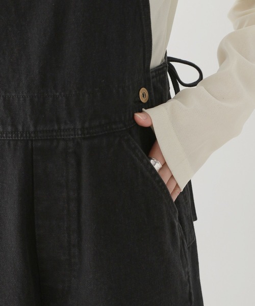 Dickies(ディッキーズ)の「DICKIES/ディッキーズ バックリボンデニムサロペット(サロペット/オーバーオール・レディース・ブルー/ブラック・LARGE/MEDIUM)」の16枚目の写真