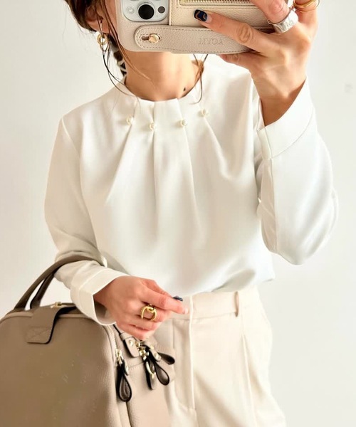 aquagarage（アクアガレージ）の「パールネックブラウス（シャツ/ブラウス・レディース・ブラック/ネイビー/グレイッシュベージュ/ベージュ/ホワイト/ピンク・S/M/L/LL/3L）」の16枚目の写真