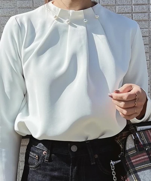 aquagarage（アクアガレージ）の「パールネックブラウス（シャツ/ブラウス・レディース・ブラック/ネイビー/グレイッシュベージュ/ベージュ/ホワイト/ピンク・S/M/L/LL/3L）」の19枚目の写真