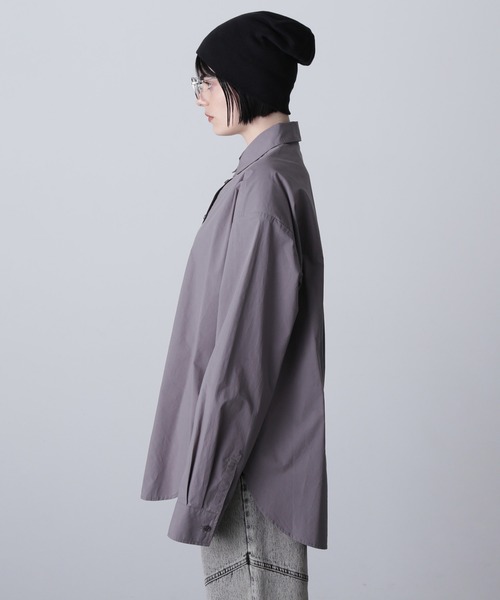 ROSE BUD(ローズバッド)の「(GENE HEAVENS)SHOULDER PAD BIG SHIRT(シャツ/ブラウス・レディース・ブルー/グレー/ホワイト・ONE SIZE)」の8枚目の写真