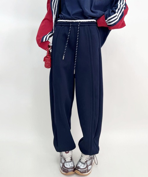 aimoha（アイモハ）の「ドローストリングハイウエストワイドパンツ（スウェットパンツ・レディース・ブラック/グレー/ホワイト/ネイビー・MEDIUM/LARGE）」の4枚目の写真