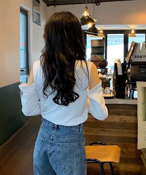 ALTROSE（アルトローズ）の「オープンショルダー トップス 肩出し 肌見せ（Tシャツ/カットソー・レディース・グレー/ブラック/ホワイト・FREE）」の12枚目の写真