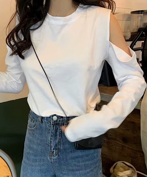 ALTROSE（アルトローズ）の「オープンショルダー トップス 肩出し 肌見せ（Tシャツ/カットソー・レディース・グレー/ブラック/ホワイト・FREE）」の9枚目の写真