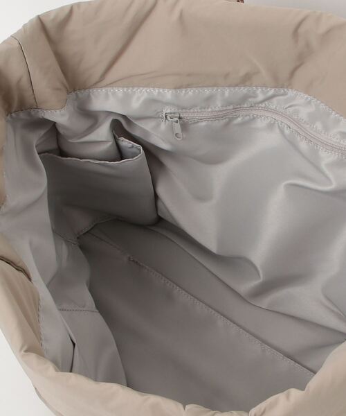 Julier Yoga and Relax（ジュリエヨガアンドリラックス）の「Julier パフィー撥水トートバッグ（トートバッグ・レディース・ブラック/ベージュ/ホワイト・FREE）」の22枚目の写真