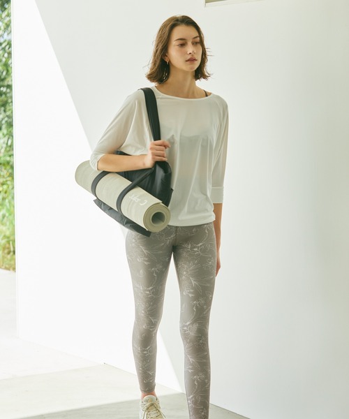 Julier Yoga and Relax（ジュリエヨガアンドリラックス）の「Julier パフィー撥水トートバッグ（トートバッグ・レディース・ブラック/ベージュ/ホワイト・FREE）」の7枚目の写真