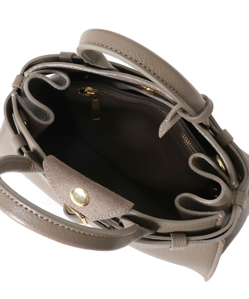 CHRISTIAN VILLA（クリスチャンヴィラ）の「CHRISTIAN VILLA / belted 2way bag(ベルト付き2wayバッグ 6241)（ショルダーバッグ・レディース・ホワイト/グレー・FREE）」の8枚目の写真