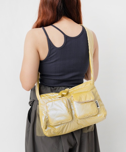 CONTROL FREAK / CTFK(コントロールフリーク)の「CONTROL FREAK / CTFK(コントロールフリーク)POCKETショルダー(ショルダーバッグ・レディース・ブラック/イエロー/シルバー/シャンパン・FREE)」の3枚目の写真