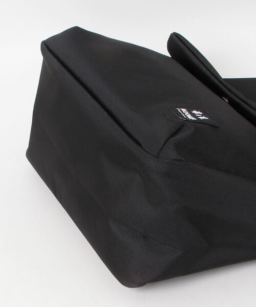 MOOMIN(ムーミン)の「MOOMIN フラップデザインショルダーバッグ(ショルダーバッグ・レディース・ベージュ/グリーン/レッド/ブラック・FREE)」の10枚目の写真