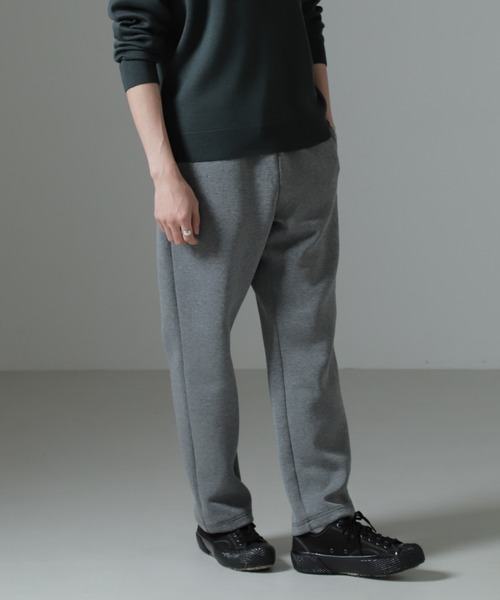 NANO universe（ナノユニバース）の「ボンディングトレーナーパンツ（スウェットパンツ・メンズ・グレー/チャコール・L/M）」の4枚目の写真