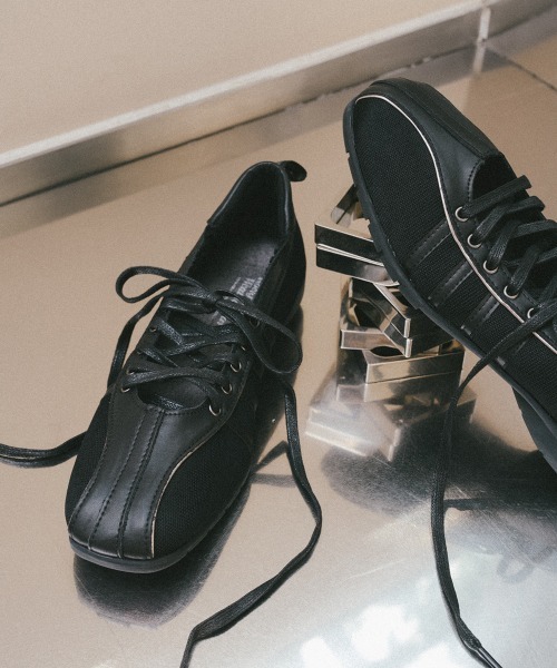 ROCKFISH WEATHERWEAR(ロックフィッシュウェザーウェア)の「Rockfish Weatherwear/ロックフィッシュ ウェザーウェア/BLISS LACEUP SNEAKERS(スニーカー・レディース・ブラック/ピンク/その他3・3.5/4/4.5/5)」の2枚目の写真