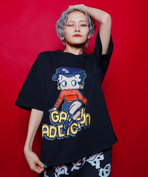 芳蔵 二枚セットgoose&grimm アートTシャツ USA製 美品 GA×BETTY-FRONT SITイラスト TEE(Tシャツ/カットソー)|GALLIS