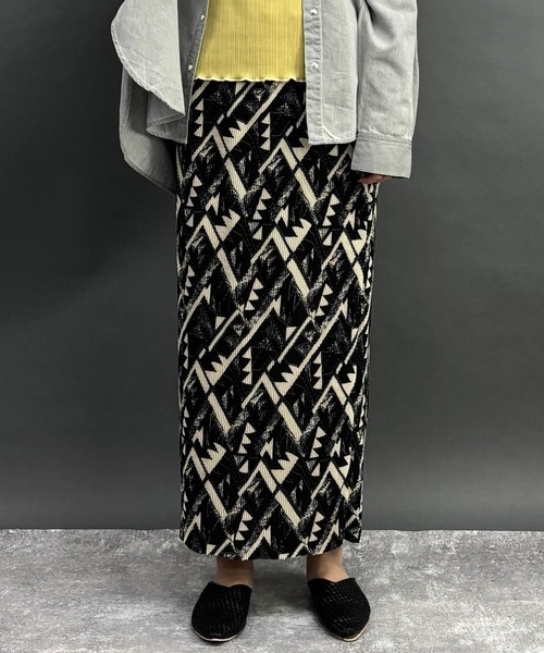 NICOLE white（ニコルホワイト）の「柄プリーツスカート（スカート・レディース・ブラック/ネイビー/その他1/その他2・FREE）」の3枚目の写真