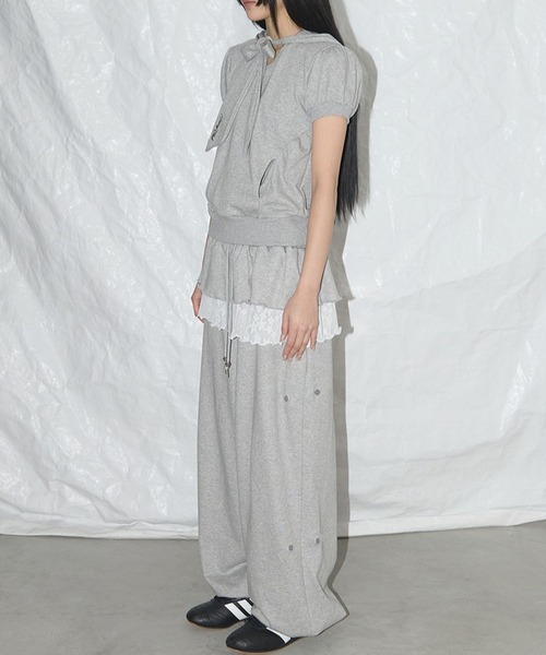FANCY CLUB（ファンシークラブ）の「FANCY CLUB／フリルレースボタンパンツ（スウェットパンツ・レディース・ブラック/ライトグレー・FREE）」の5枚目の写真