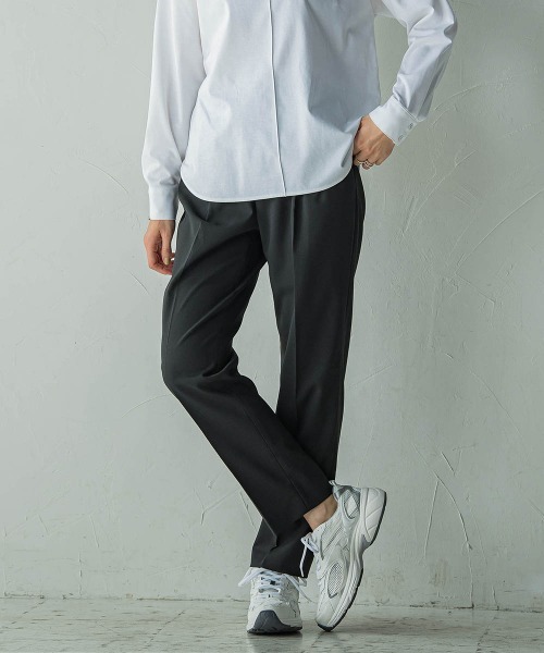 MAYSON GREY(メイソングレイ)の「ストレッチテーパードパンツ≪手洗い可能≫(その他パンツ・レディース・ブラック/ベージュ・M)」の12枚目の写真