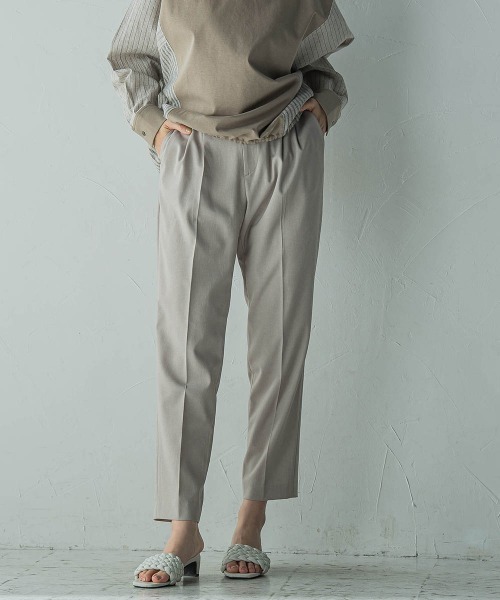MAYSON GREY(メイソングレイ)の「ストレッチテーパードパンツ≪手洗い可能≫(その他パンツ・レディース・ブラック/ベージュ・M)」の4枚目の写真
