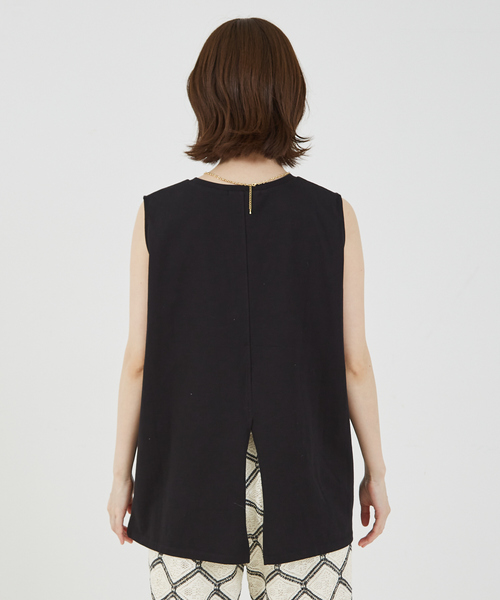 abahouse mavie（アバハウスマヴィ）の「バックスリットノースリ（Tシャツ/カットソー・レディース・ベージュ/ホワイト/ブラック/ネイビー・フリー）」の19枚目の写真