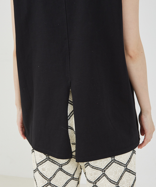 abahouse mavie（アバハウスマヴィ）の「バックスリットノースリ（Tシャツ/カットソー・レディース・ベージュ/ホワイト/ブラック/ネイビー・フリー）」の18枚目の写真