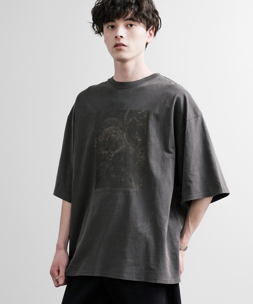 Rocky Monroe(ロッキーモンロー)の「オーバーサイズピグメント花柄プリント半袖Tシャツ(Tシャツ/カットソー・メンズ・チャコール/ブラック系/ブラック系1/ブラック系2/グレー系/グレー系1/グレー系2/ブラック・M/L)」の8枚目の写真