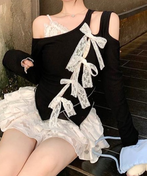 Achic(アシック)の「レースリボンアシメオープンショルダートップス(Tシャツ/カットソー・レディース・ブラック・M)」の15枚目の写真