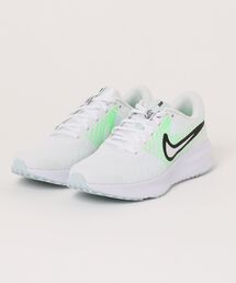NIKE(�i�C�L)�́sNIKE�tRUN DEFY(�X�j�[�J�[)