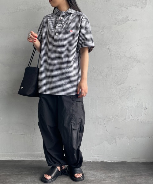 DANTON（ダントン）の「[DANTON/ダントン] ラウンドカラー プルオーバー ショートスリーブシャツ(ギンガム, ストライプ)（シャツ/ブラウス・レディース・ネイビー/サックスブルー/ブラック・38/40/42）」の4枚目の写真