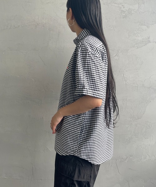 DANTON（ダントン）の「[DANTON/ダントン] ラウンドカラー プルオーバー ショートスリーブシャツ(ギンガム, ストライプ)（シャツ/ブラウス・レディース・ネイビー/サックスブルー/ブラック・38/40/42）」の8枚目の写真