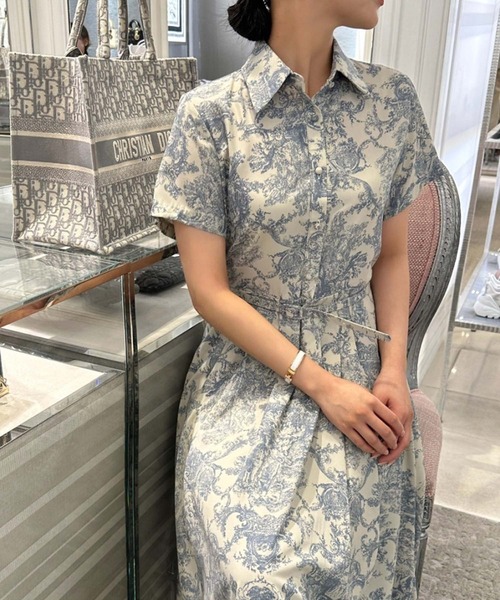 Doula Doula(ドゥーラドゥーラ)の「トワルドジュイ風ベルト付きシャツワンピース(ワンピース・レディース・ブラック/ブルー・FREE)」の12枚目の写真