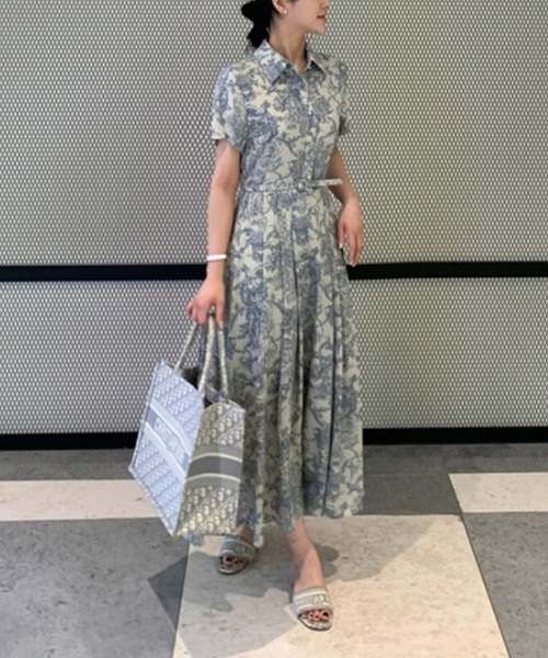 Doula Doula(ドゥーラドゥーラ)の「トワルドジュイ風ベルト付きシャツワンピース(ワンピース・レディース・ブラック/ブルー・FREE)」の4枚目の写真