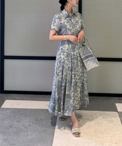Doula Doula(ドゥーラドゥーラ)の「トワルドジュイ風ベルト付きシャツワンピース(ワンピース・レディース・ブラック/ブルー・FREE)」の20枚目の写真