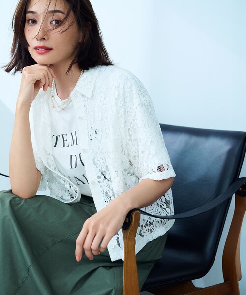 23区(ニジュウサンク)の「【SLOW/一部店舗限定】好評につき追加生産!モチーフレース シャツ(シャツ/ブラウス・レディース・ブラック系/ホワイト系・38)」の19枚目の写真