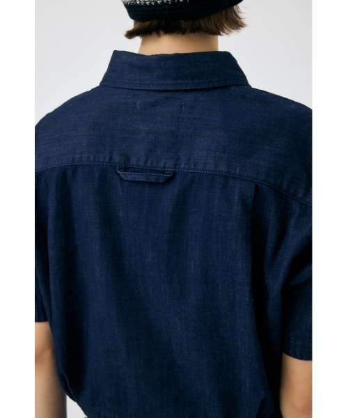 MOUSSY(マウジー)の「【セットアップ対応】DENIM CROP シャツ(シャツ/ブラウス・レディース・ブルー/ワンウォッシュ・FREE)」の7枚目の写真