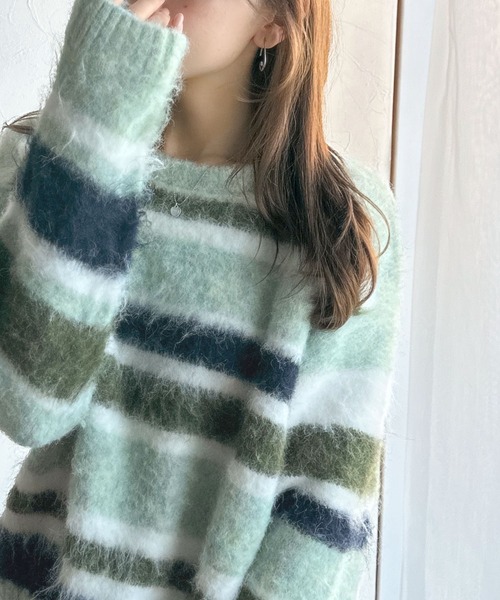 mily bilet(ミウィビレット)の「【mily bilet】カラフルミックスで視線釘付け。マルチボーダーシャギーニットプルオーバー(長袖)(ニット/セーター・レディース・アイボリー/ブルー/パープル・SMALL/MEDIUM/LARGE/X-LARGE)」の11枚目の写真