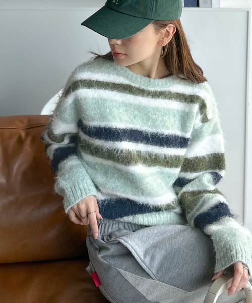 mily bilet(ミウィビレット)の「【mily bilet】カラフルミックスで視線釘付け。マルチボーダーシャギーニットプルオーバー(長袖)(ニット/セーター・レディース・アイボリー/ブルー/パープル・SMALL/MEDIUM/LARGE/X-LARGE)」の13枚目の写真