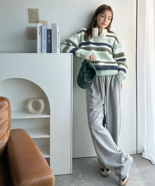 mily bilet(ミウィビレット)の「【mily bilet】カラフルミックスで視線釘付け。マルチボーダーシャギーニットプルオーバー(長袖)(ニット/セーター・レディース・アイボリー/ブルー/パープル・SMALL/MEDIUM/LARGE/X-LARGE)」の14枚目の写真