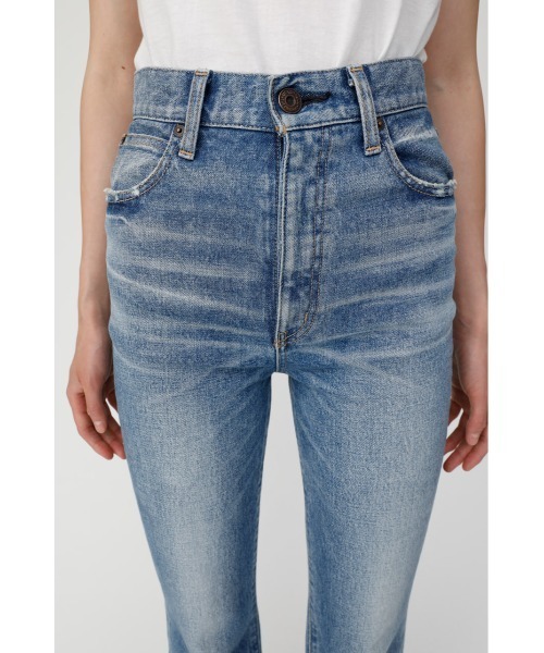 MOUSSY(マウジー)の「MVS FLARE(デニムパンツ・レディース・ブルー/ワンウォッシュ・24inch/25inch/26inch/27inch/28inch/22inch/23inch)」の18枚目の写真