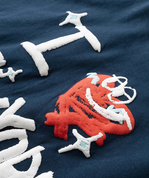 make a ray!(メイク ア レイ!)の「【82】ハートワンポイント刺繍 発泡プリントTシャツ/バックプリント/メンズ/レディース(Tシャツ/カットソー・レディース・ブラック/ネイビー/ホワイト・M/L)」の16枚目の写真