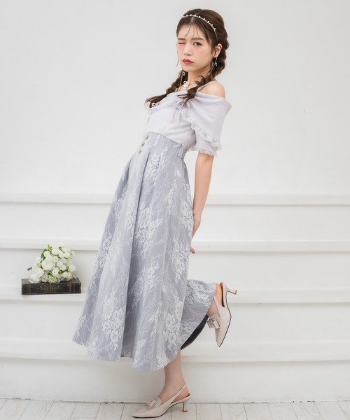 couture BY ROJITA(クチュールバイロジータ)の「オフショルドッキングワンピース(ワンピース・レディース・パープル/ホワイト/ブラック・FREE)」の6枚目の写真
