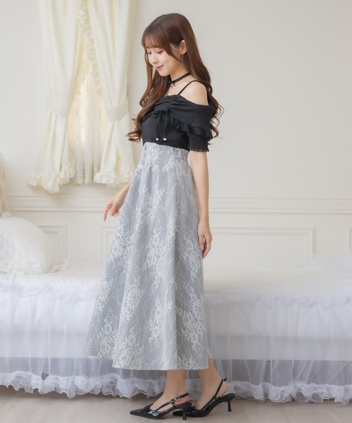 couture BY ROJITA(クチュールバイロジータ)の「オフショルドッキングワンピース(ワンピース・レディース・パープル/ホワイト/ブラック・FREE)」の13枚目の写真
