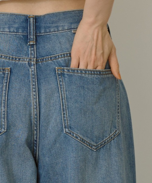 AMERICAN HOLIC（アメリカンホリック）の「接触冷感 ワイドデニム（デニムパンツ・レディース・インディゴブルー/ライトインディゴブルー・S/M/L）」の3枚目の写真