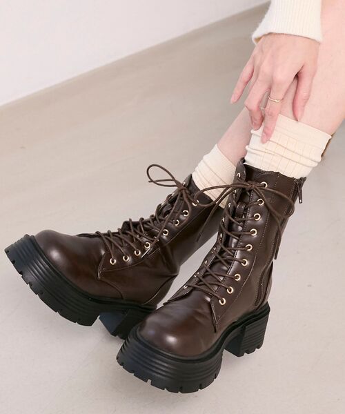 MAJESTIC LEGON（マジェスティックレゴン）の「タンクソールレースアップブーツ（ブーツ・レディース・ブラウン/ブラウン系その他2/ブラック・SMALL/MEDIUM/LARGE/X-LARGE）」の3枚目の写真