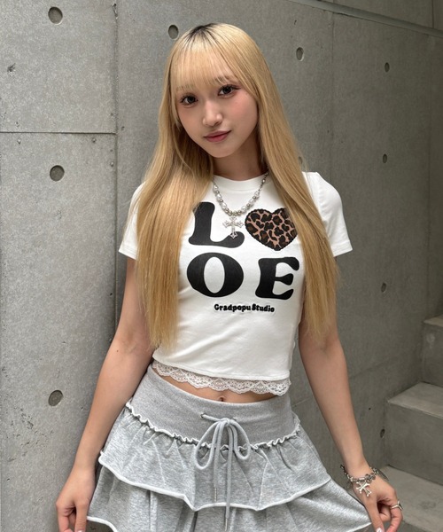 Lae(レイ)の「レオパードLOVEクロップドTシャツ(Tシャツ/カットソー・レディース・ブラック/ホワイト・MEDIUM/SMALL/LARGE)」の3枚目の写真