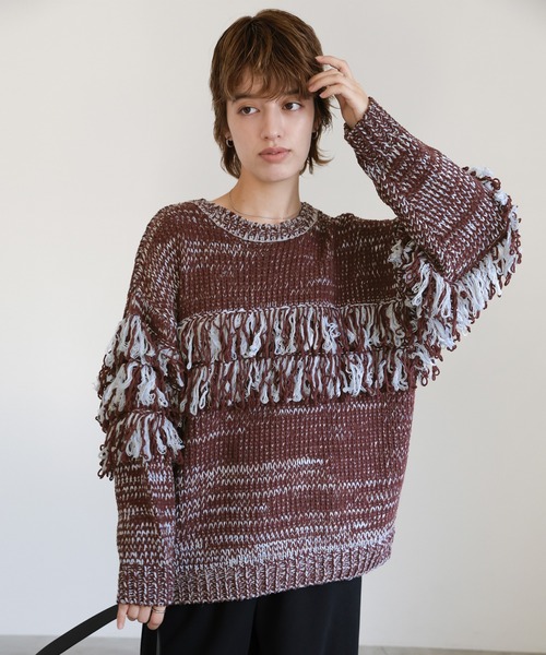 select MOCA（セレクトモカ）の「クルーネックミックスフリンジニットトップス（ニット/セーター・レディース・チャコールグレー/ブラウン/ライトグレー・FREE）」の2枚目の写真