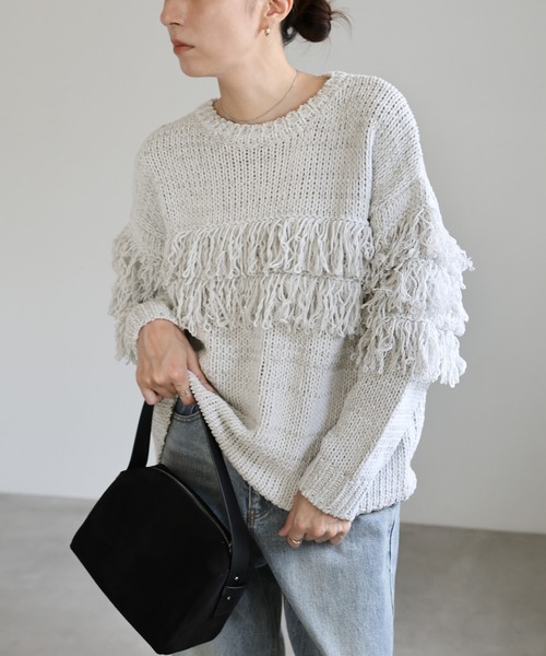 select MOCA（セレクトモカ）の「クルーネックミックスフリンジニットトップス（ニット/セーター・レディース・チャコールグレー/ブラウン/ライトグレー・FREE）」の3枚目の写真