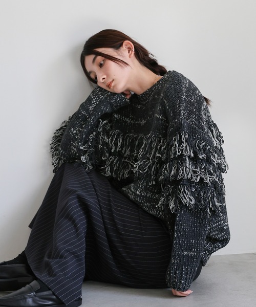 select MOCA（セレクトモカ）の「クルーネックミックスフリンジニットトップス（ニット/セーター・レディース・チャコールグレー/ブラウン/ライトグレー・FREE）」の14枚目の写真