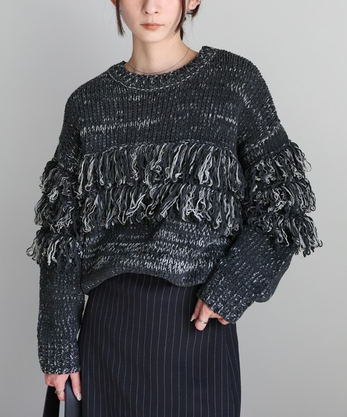 select MOCA（セレクトモカ）の「クルーネックミックスフリンジニットトップス（ニット/セーター・レディース・チャコールグレー/ブラウン/ライトグレー・FREE）」の7枚目の写真