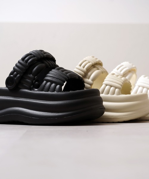 1111clothing（ワンフォークロージング）の「軽量 厚底サンダル / Lightweight thick-soled sandals（サンダル・レディース・オフホワイト/ブラック/ベージュ・L/M/S）」の5枚目の写真